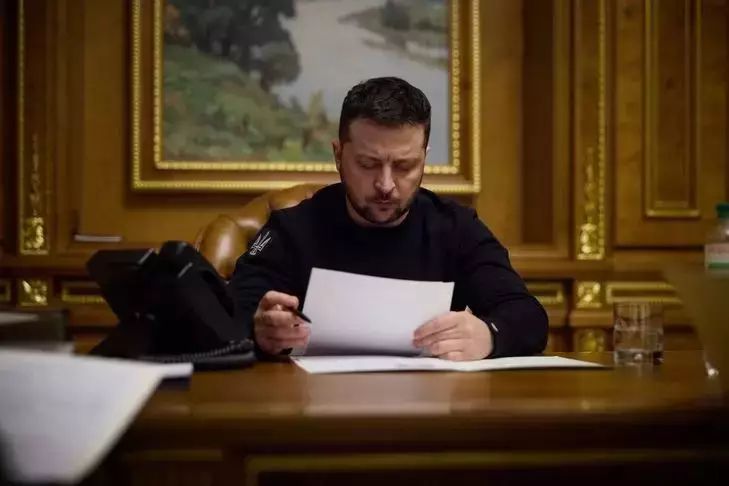 Зеленский подписал закон о запрете связанных с Россией географических названий Зеленский