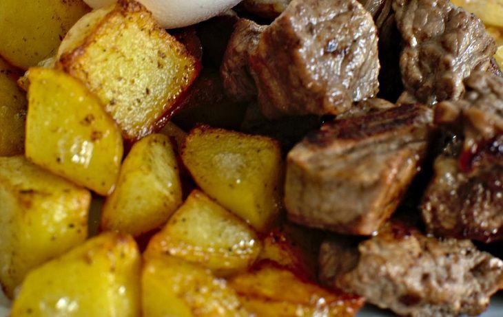 Картофель и мясо