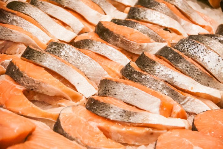 Как вкусно засолить красную рыбу кусочками: пошаговый рецепт Рыба