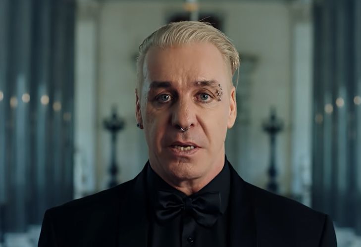 Фанатка Rammstein обвиняет Линдеманна в отравлении и насилии Линдемман