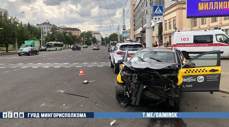 В центре Минска серьезное ДТП: 5 человек в больницах, в том числе двое детей дтп