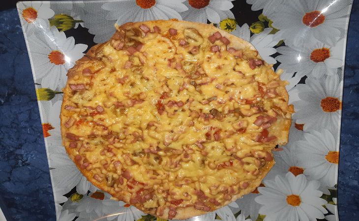 Как приготовить потрясающе вкусную пиццу дома: весь секрет в тесте Пицца