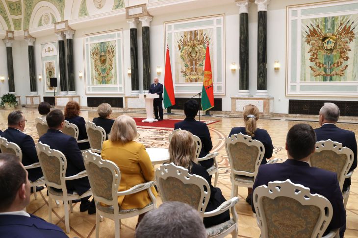 Лукашенко обратился к послам зарубежных стран