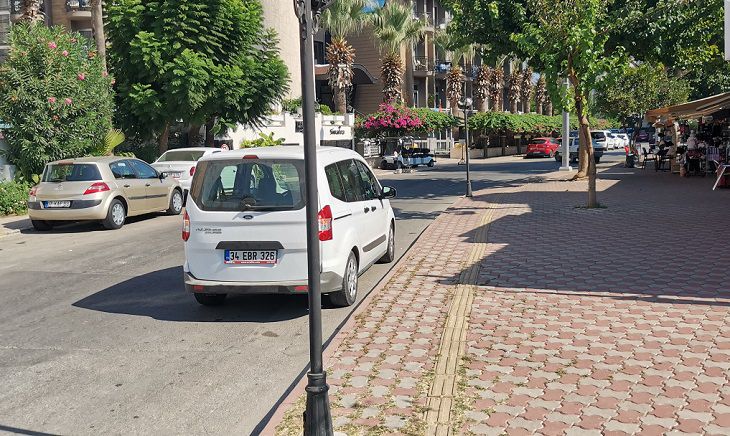 автомобиль