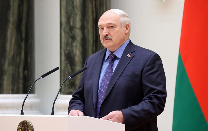 Лукашенко: значительная часть ядерного оружия уже завезена в Беларусь Александр Лукашенко