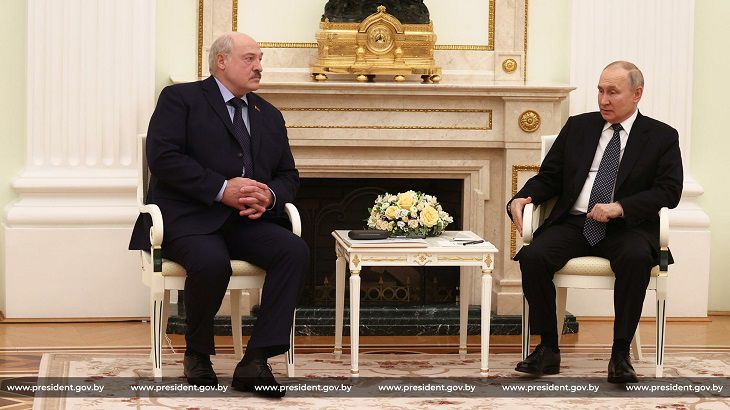 Лукашенко анонсировал встречу с Путиным. Песков назвал дату