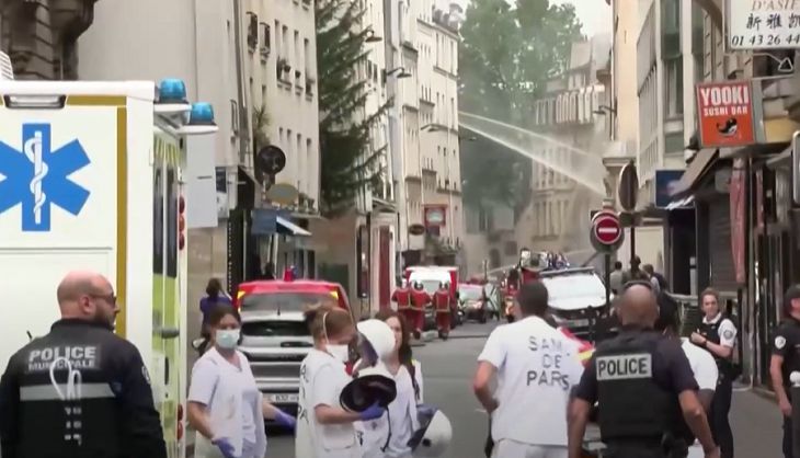 Мощный взрыв прогремел в Париже Париж