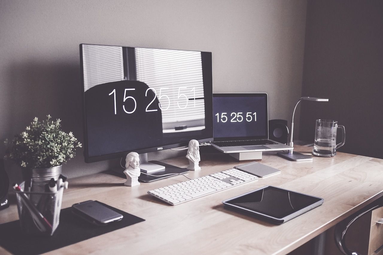 Small items that can make your house feel lux: Add them to improve your interior design home office