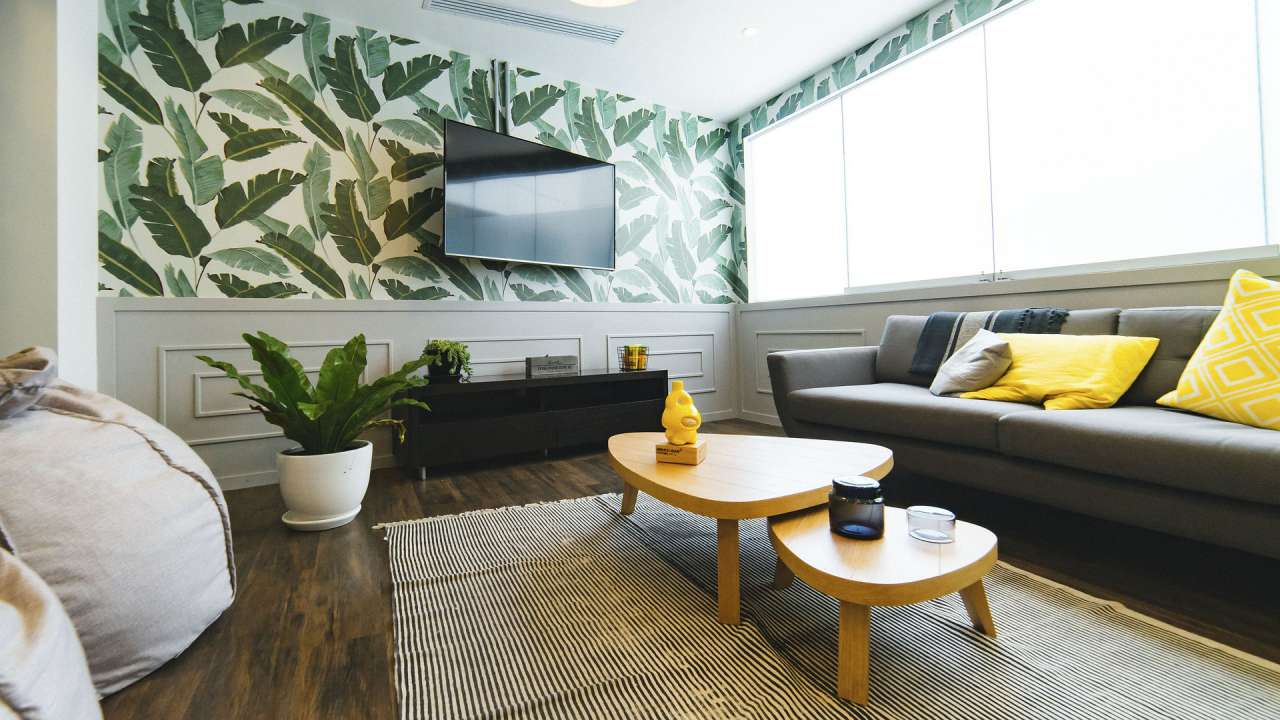 Expert Tips: How to Make Your Home Scent room