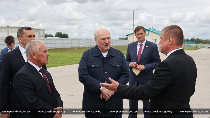 Лукашенко доложили, как Беларусь планирует компенсировать небольшой недобор урожая