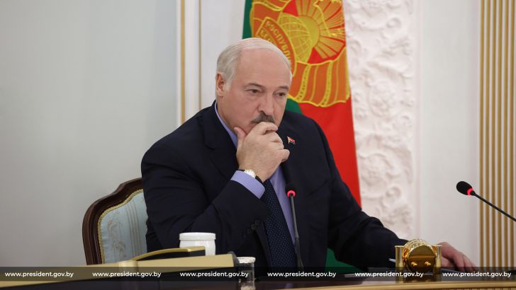 Лукашенко прибыл в Россию с рабочим визитом: запланированы переговоры с Путиным Александр Лукашенко