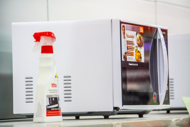 Какие 5 продуктов не стоит разогревать в микроволновой печи: многие хозяйки допускают ошибки микроволновка