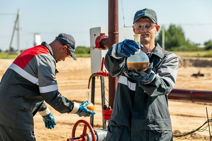 В Беларуси обнаружили новое нефтяное месторождение люди
