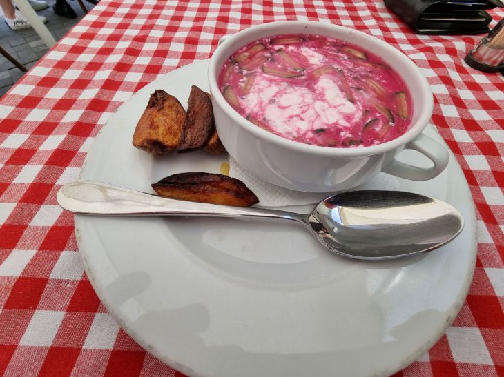 Два ингредиента, которые перевернут представление о борще: что добавить с знакомое блюдо Суп Тарелка