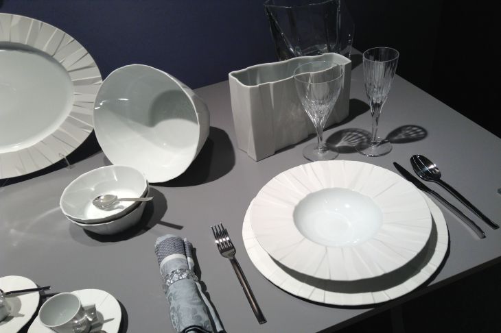 Посуда Стол