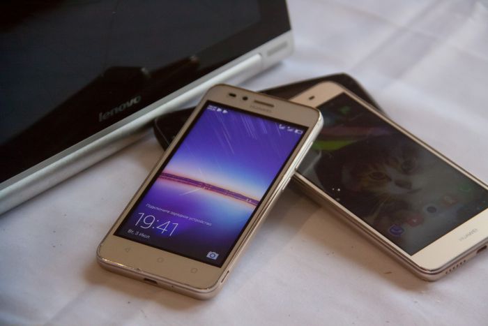 Обманом завладел деньгами через группу в «Вайбере» телефон