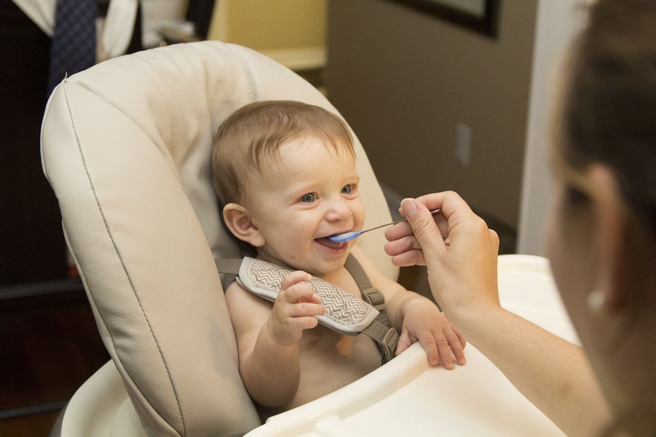Improving baby formula: A new study on baby formula additions that help kids' cognition baby eating