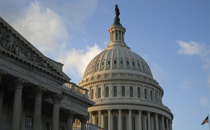 В Конгрессе США неожиданно отреагировали на заявление Шредера о срыве переговоров Украины и России Конгресс США