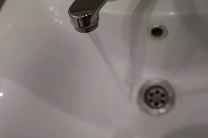 Вы делали это неправильно: 5 продуктов, которые нельзя смывать в раковину Раковина