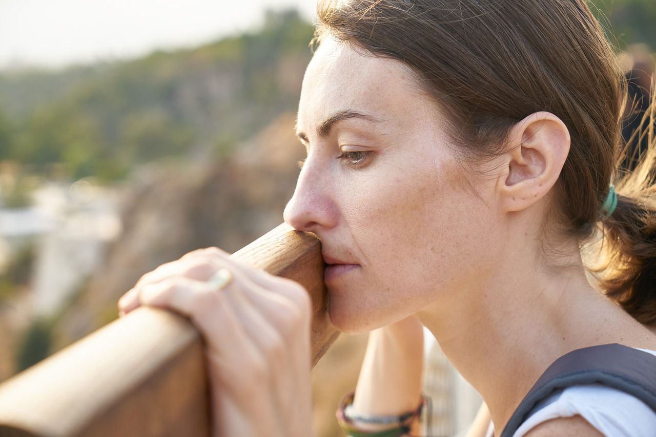 Don't try to help everyone: Psychologist's tips tired woman