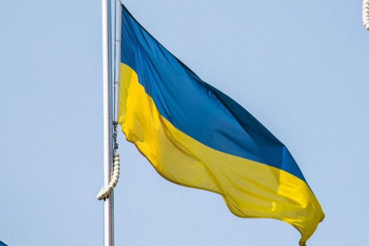 Спикер Рады заявил, что права русских в Украине должны быть ущемлены флаг