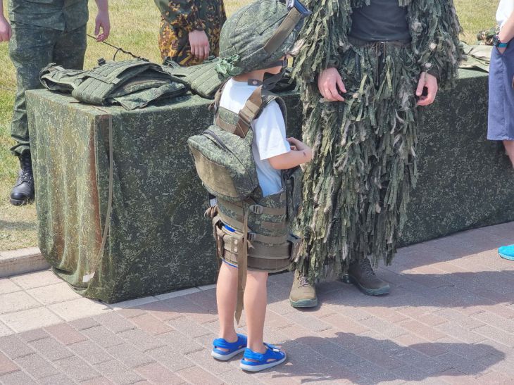 Военные Ребенок