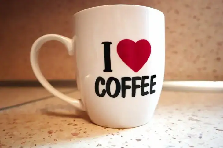 5 вещей на кухне, от которых давно пора избавиться: секрет идеального порядка Чашка