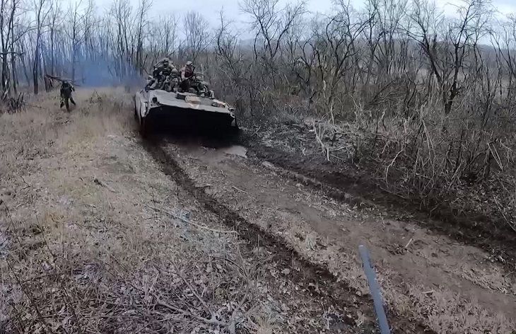 военные