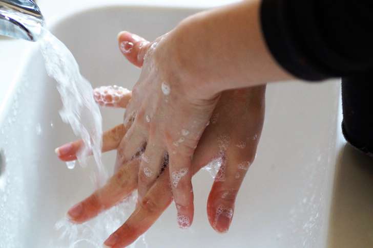 Expert Explains: Possible Causes of OCD hands