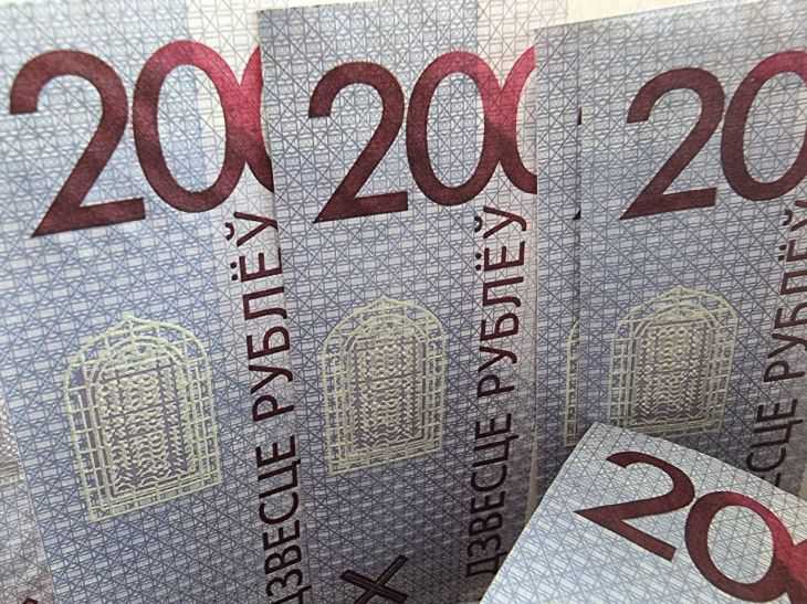 Белоруска за год дважды стала жертвой мошенников и лишилась 40 000 рублей