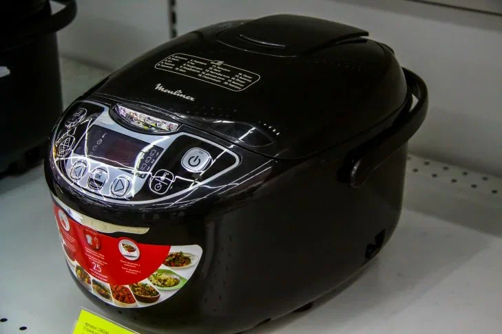 Это может вызвать пищевое отравление: какие продукты нельзя готовить в мультиварке Мультиварка