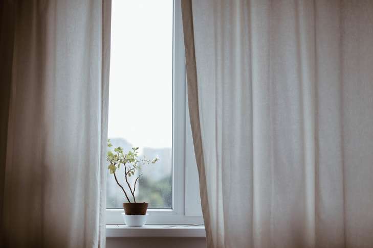 How to choose curtains for the living room: what to look for when buying room