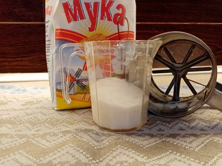 Мука и сахар