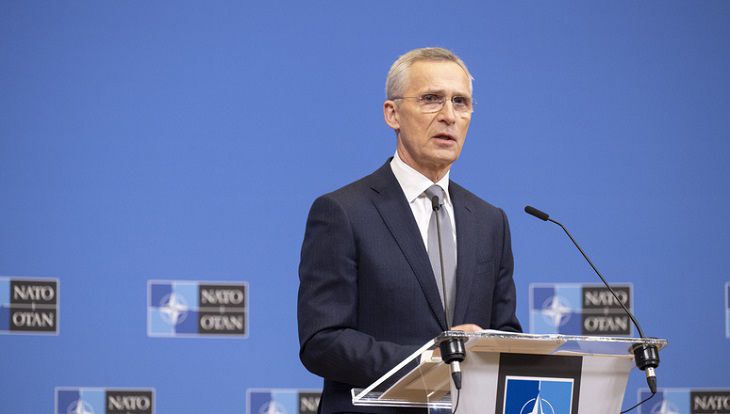 Столтенберг: НАТО не планирует отправлять войска в Украину Йенс Столтенберг