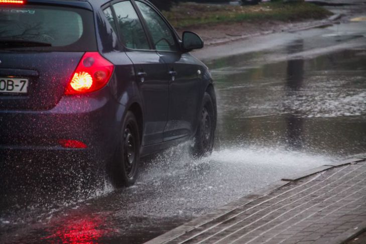 автомобиль