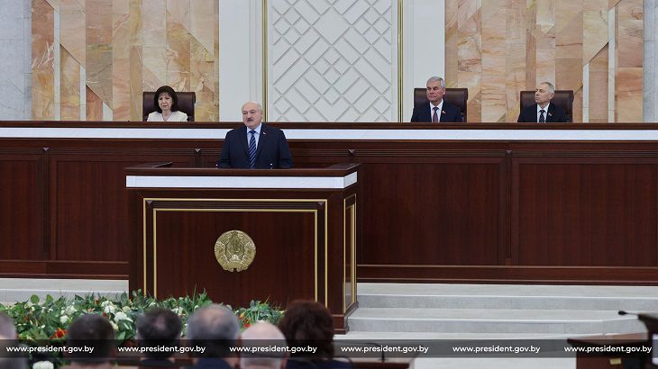 Активность, авторитет, жесткий отпор.  Что ждет Лукашенко от новых парламентариев