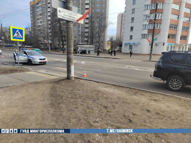 В Минске автомобиль сбил 15-летнюю девочку