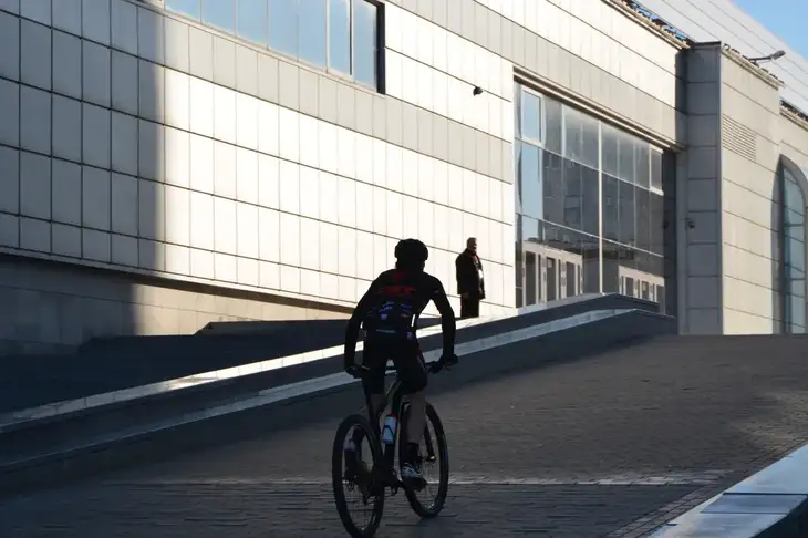 Велосипедист 