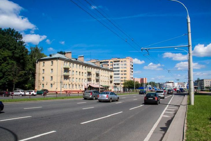 Только одна полоса. В Минске на Некрасова до 24 апреля ограничено движение
