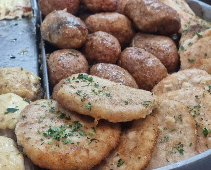 Как готовить котлеты из курицы, чтобы они получились сочными: добавьте лед Котлеты