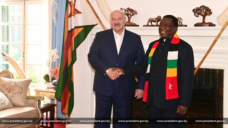 Лукашенко уведомил Мнангагву о желании встретиться с ним Лукашенко