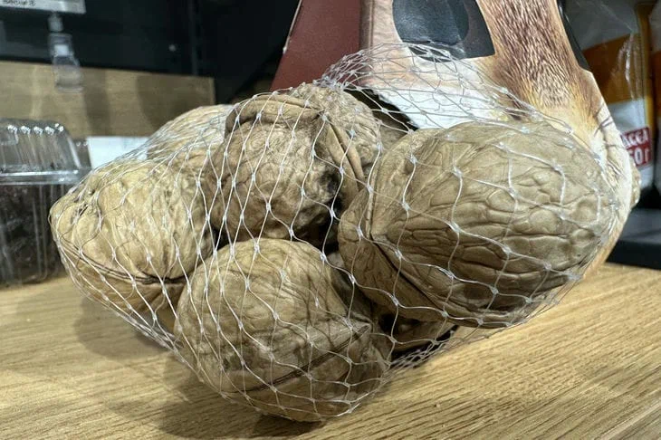 Миндаль или грецкие орехи: что полезнее есть для здоровья Орехи