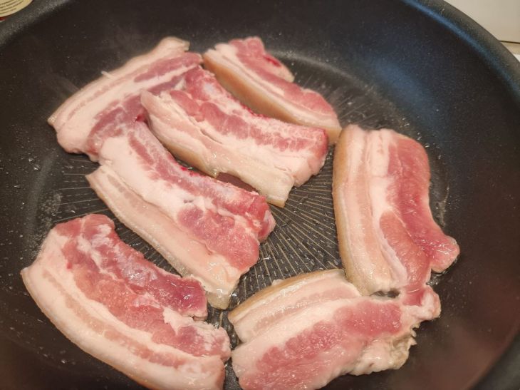 Is pork meat harmful or beneficial for health: expert opinion meat