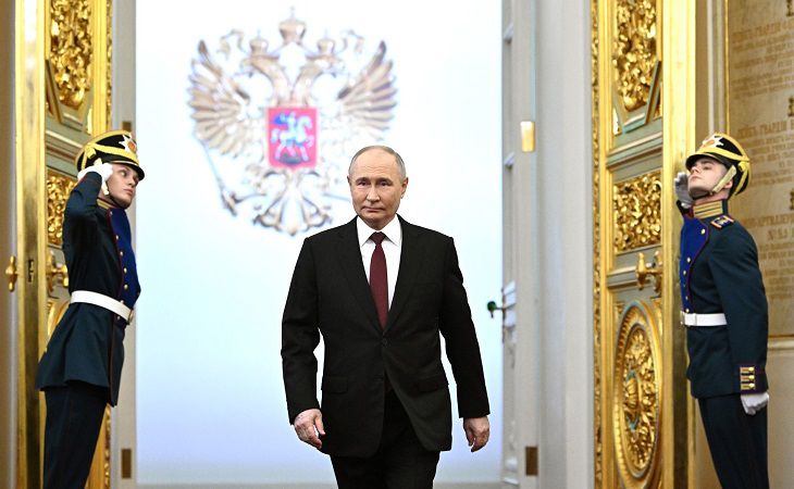 В пятый раз. Путин официально вступил в должность президента России