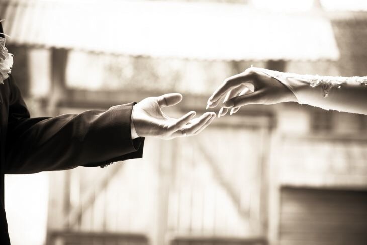 Как понять, что ваш партнер хочет разорвать отношения: основные признаки Руки