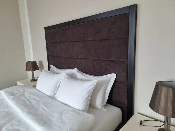 Как нужно спать в жару: 5 способов сделать ночь комфортнее Кровать