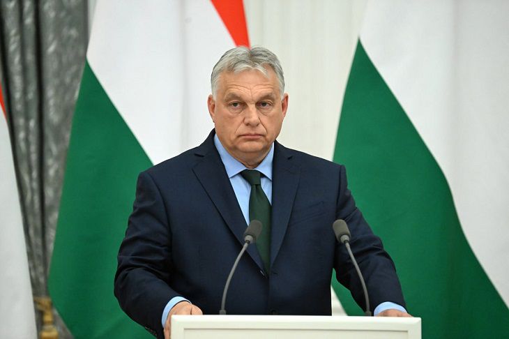 Орбан из Китая улетает в США Орбан