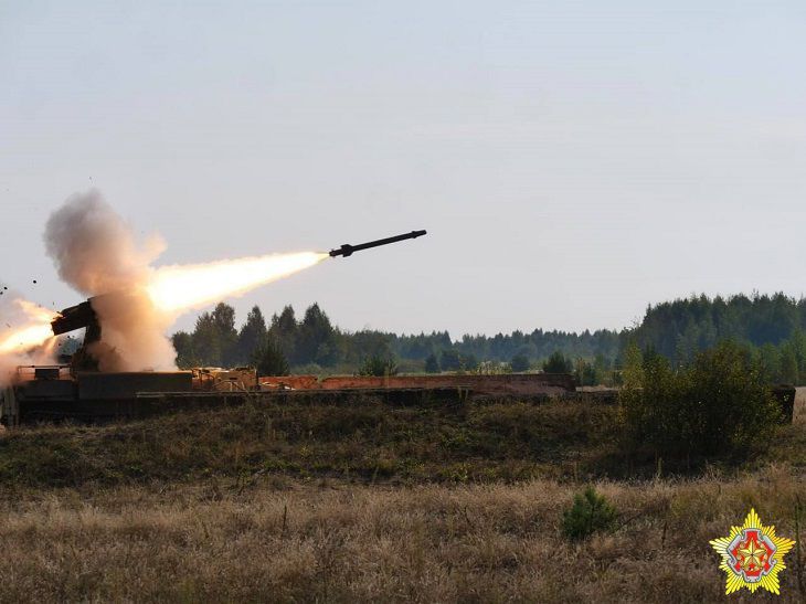 Украина затребовала у Беларуси отвода войск от границы военные