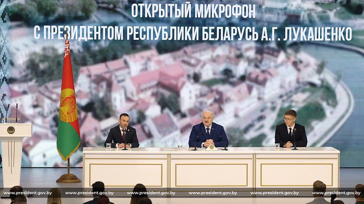 Фашизмом назвал Лукашенко санкции Запада против Беларуси Лукашенко