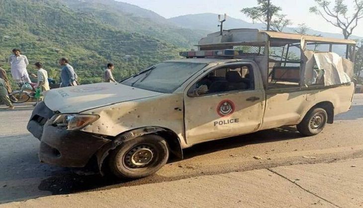 В Пакистане произошло нападение на кортеж посла России: погиб полицейский автомобиль